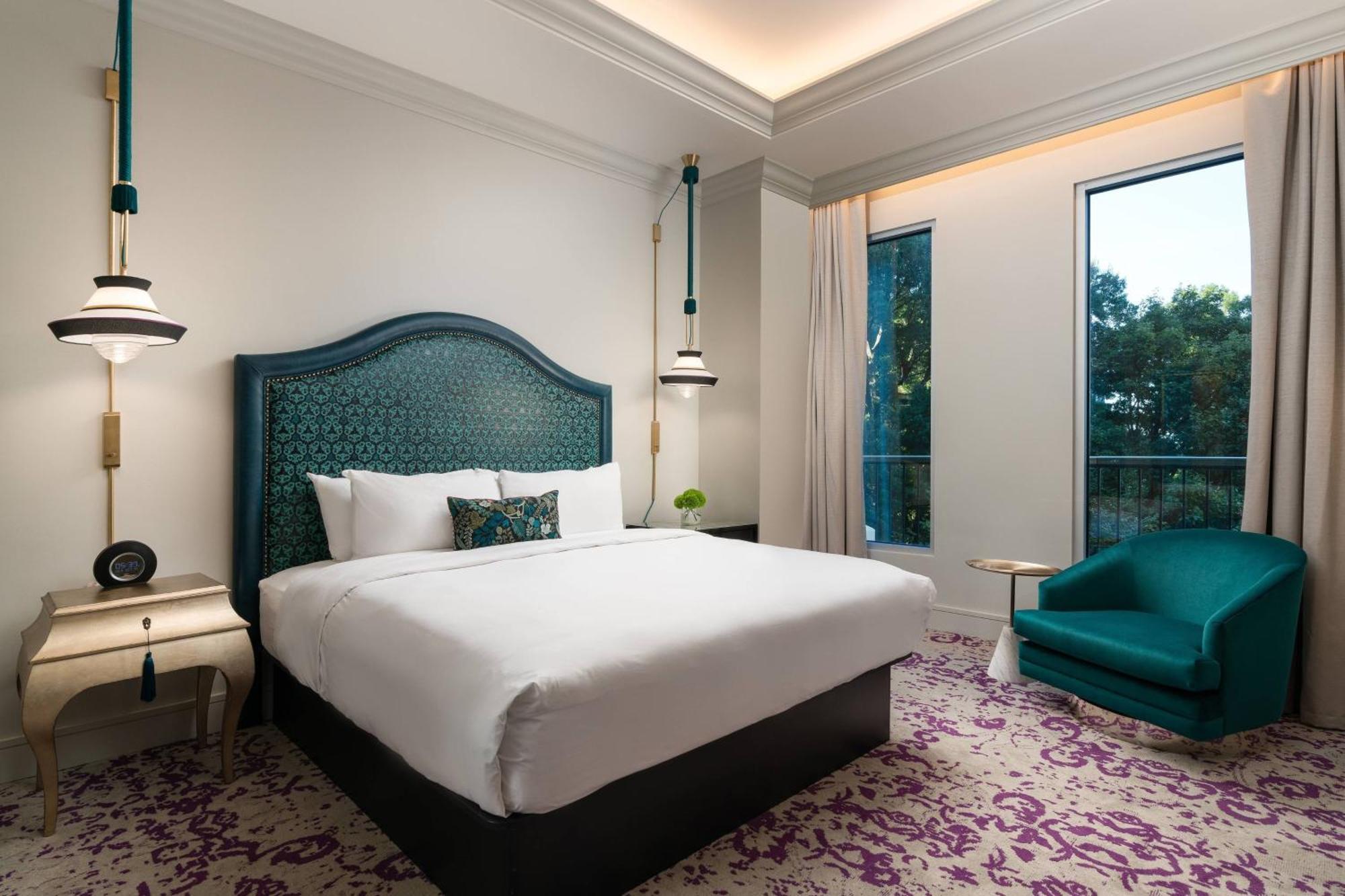 Grand Bohemian Charlotte, Autograph Collection Hotel Екстериор снимка
